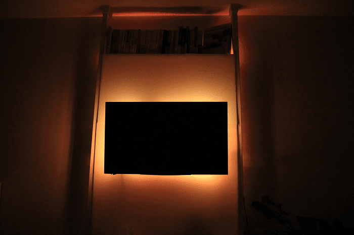 Ledテープライトで間接照明 壁掛けテレビをさらに高級にみせる技 ぴょんなことから